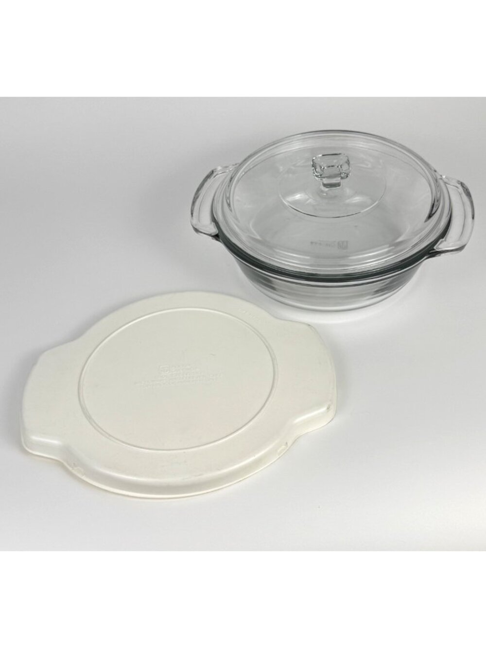 Vintage Anchor Ovenware 1.5-Qt. Clear Glass Casserole Dish with Lid + Plastic Sn